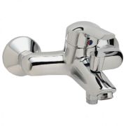 Смеситель для ванны одноручный латунь Сева II литой короткий излив без душевого гарнитура L=180мм BA049AA Vidima